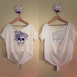 Kendall & Kyle Summer Festival Top. Size XS.